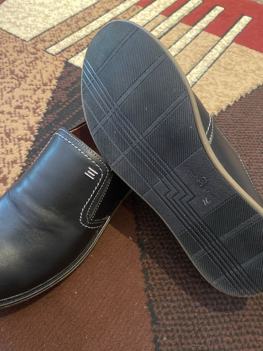 Туфлі шкіра 39 розмір нові