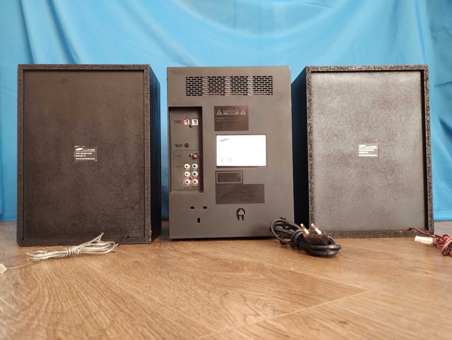 Современный муз центр 300 Вт ( Блютуз / AUX / USB / Тюнер / ЮСБ )