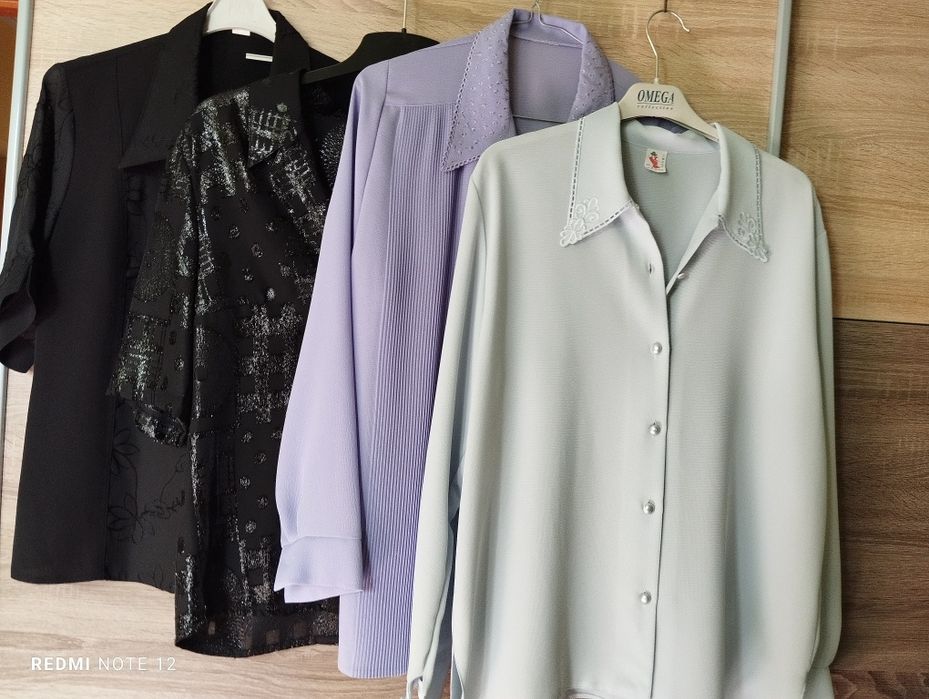 Bluzki z krótkim i długim rękawem cztery sztuki