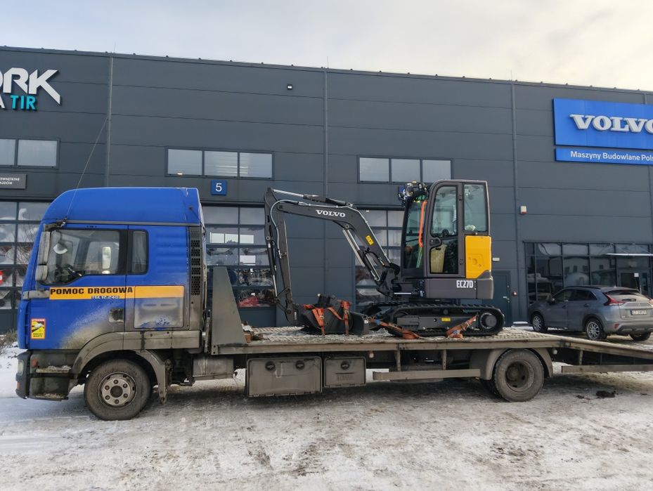 Laweta Transport Maszyn Pomoc Drogowa