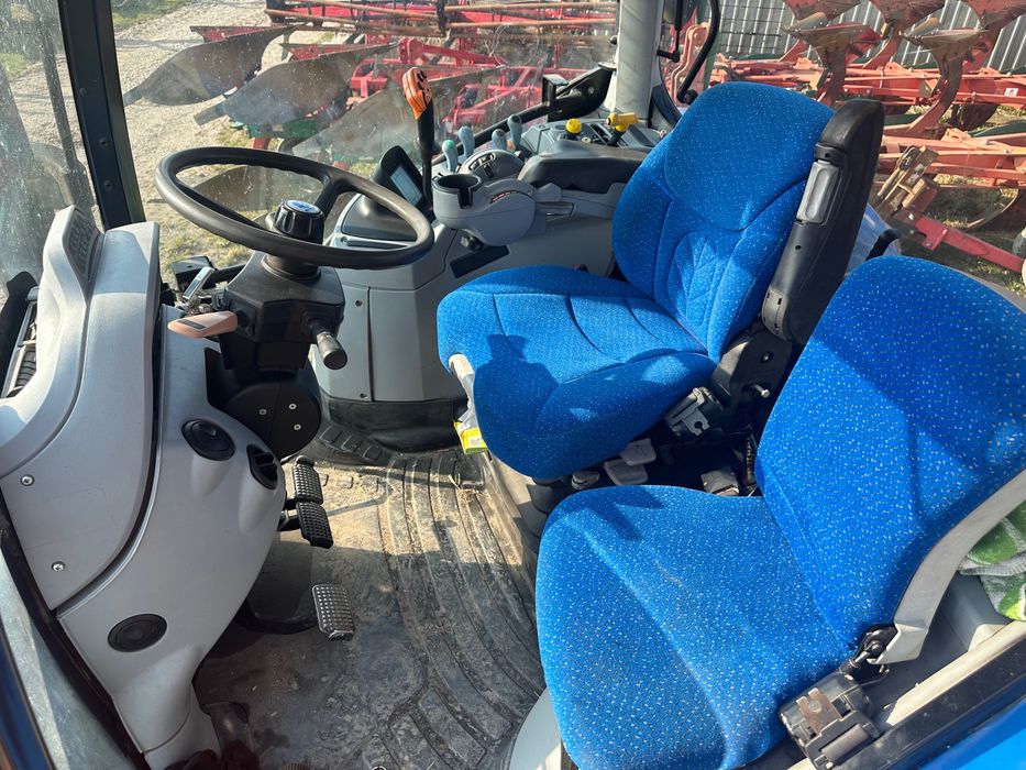 Ciagnik New holland t6080 stan bdb