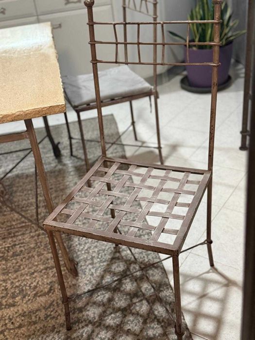 Mesa de refeição com 6 cadeiras