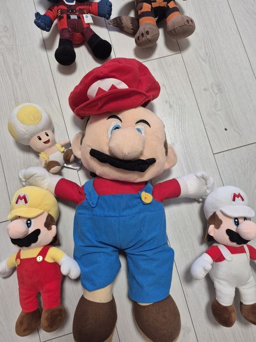 Фірмові м'які іграшки