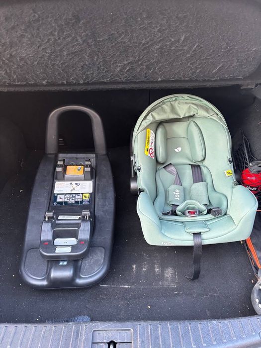 Fotelik samochodowy + baza