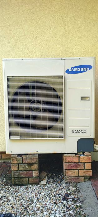 Sprzedam pompę ciepła Samsung AE090RNYDGG/EU
