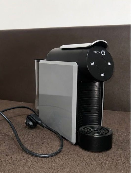 Máquina de café delta mini qool