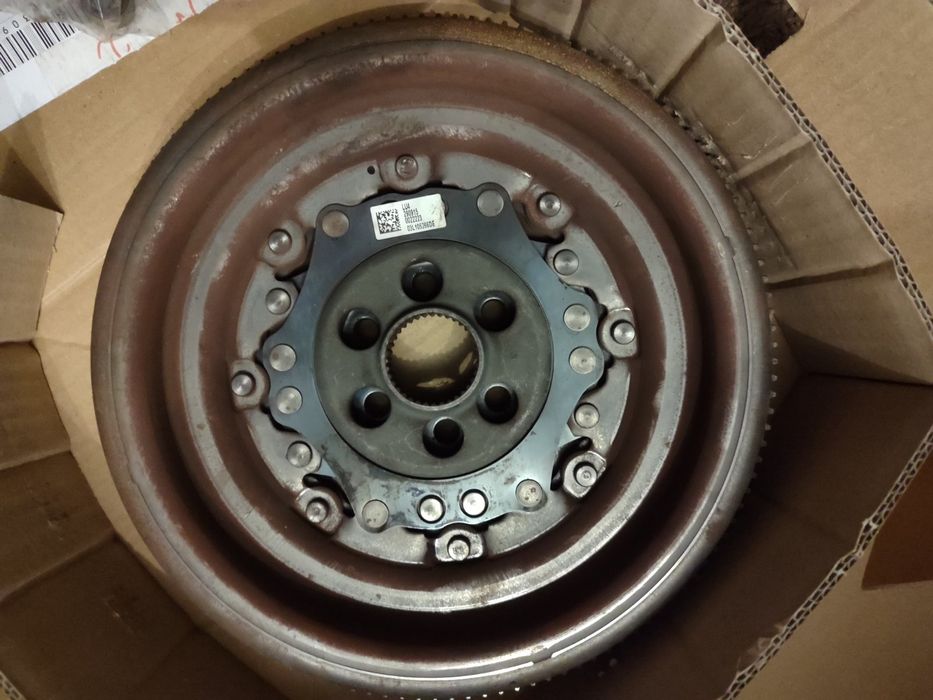 Демфер на Passat B8 15р