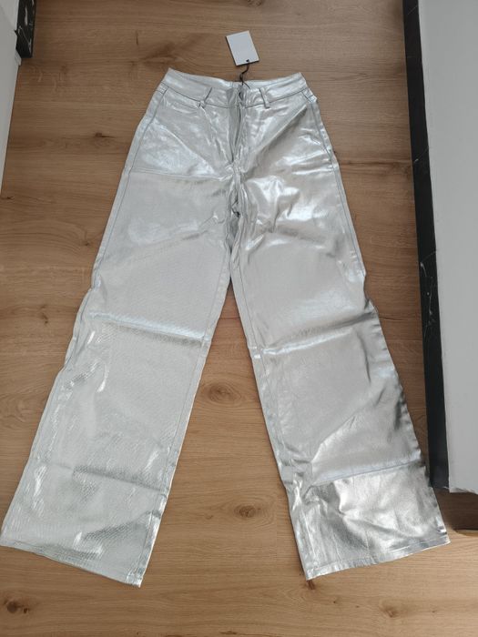 Spodnie damskie PIECES