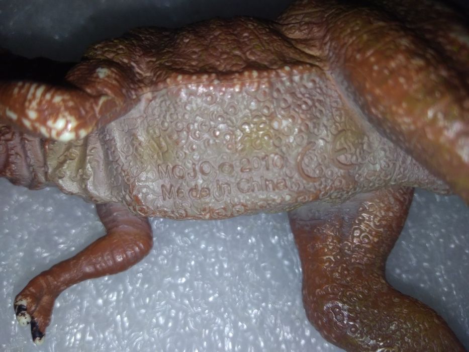 2 bonecos antigos da marca MOJO Dinossauros