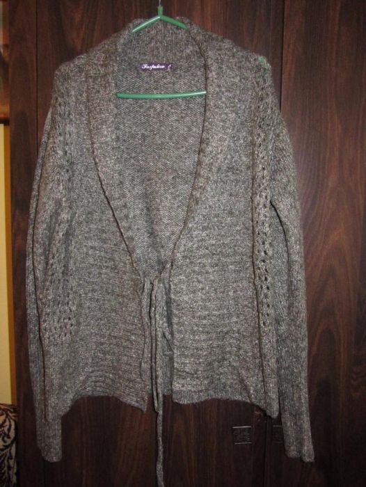 Sprzedam siwy sweterek L/XL