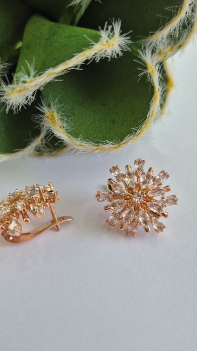 сережки з медичного золота