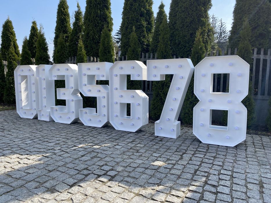 Cyfry 18 | 30 | 40 | 50 | Producent | LED