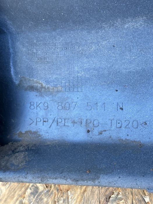 AUDI A4 B8 LIFT SLINE LY9C Avant Zderzak tył tylny Dyfuzor PDC Hak