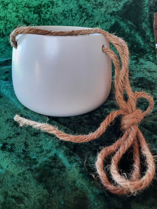 Doniczki ceramiczne wiszące na sznurkach etno boho