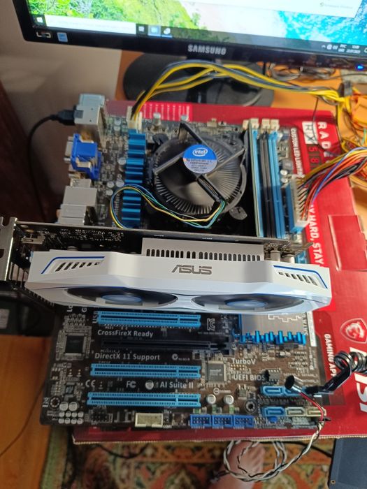 Asus P8H77-V (s1155, Intel H77, PCI-Ex16)