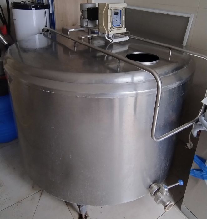 Schładzalnik chłodnia basen na mleko 650L