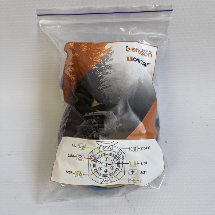 Электропакет фаркопа. Проводка на фаркоп. Розетка. Фишка