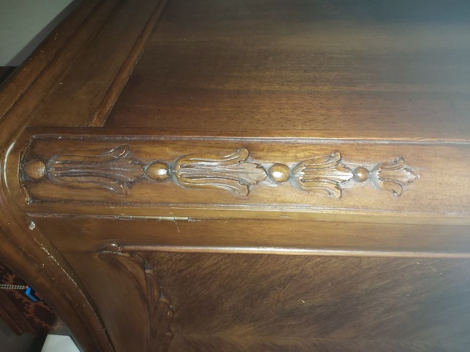 Quarto Casal em Mogno "Queen Anne Rico" Completo