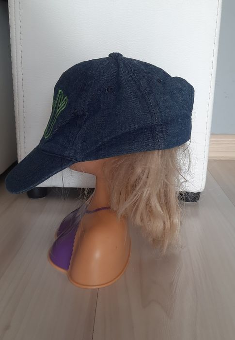 Czapeczka z daszkiem YAY ok 12 miesiecy