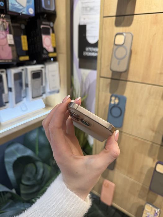 iPhone 16 Pro 256GB Desert