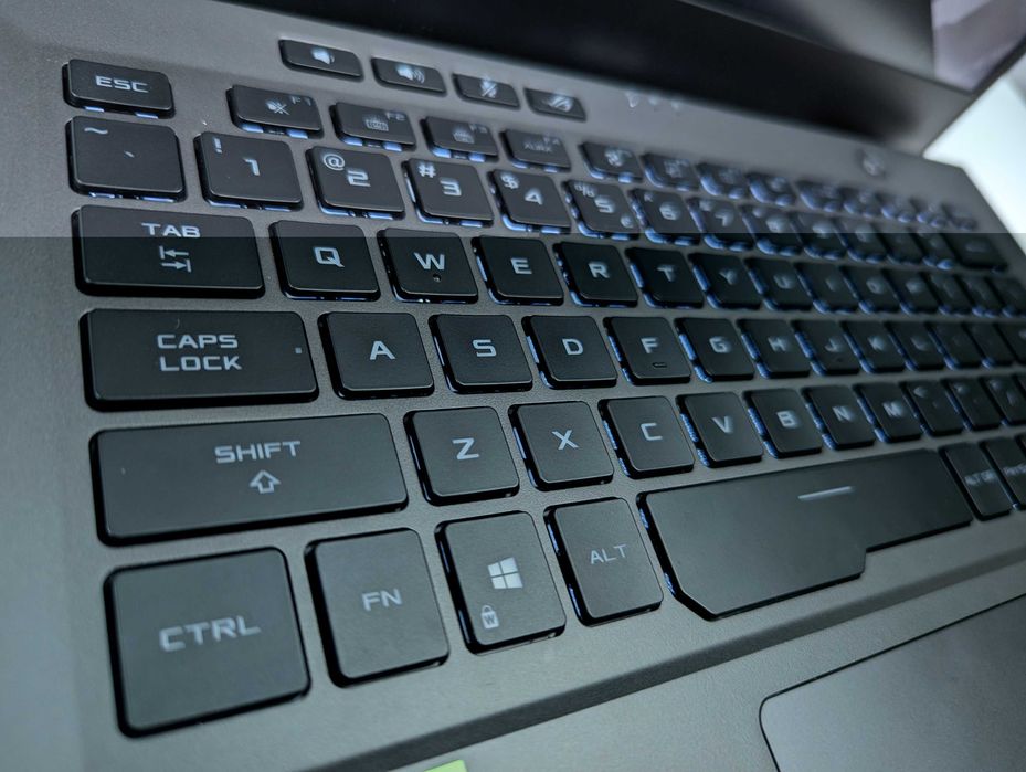 LAPTOP GAMINGOWY 14" Asus ROG Zephyrus RTX 3050 Ryzen 7 5800HS 144hz
