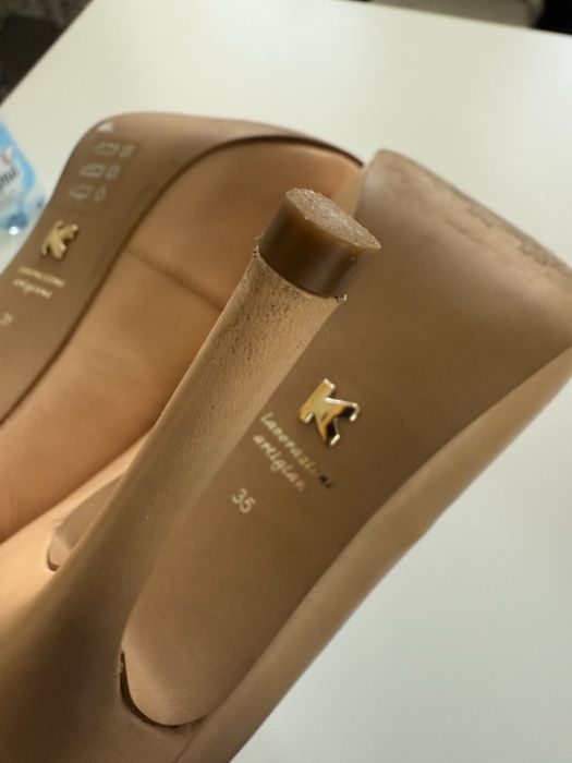 Szpilki Kazar kremowe