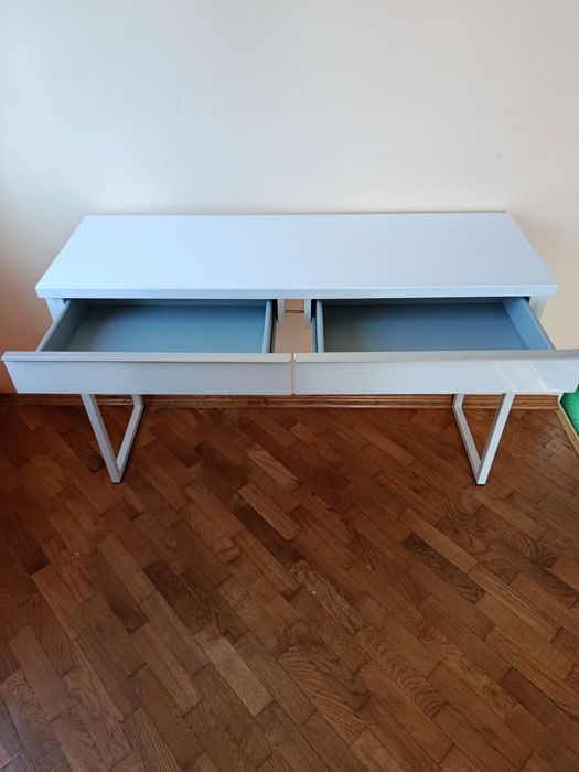 Столик білий IKEA