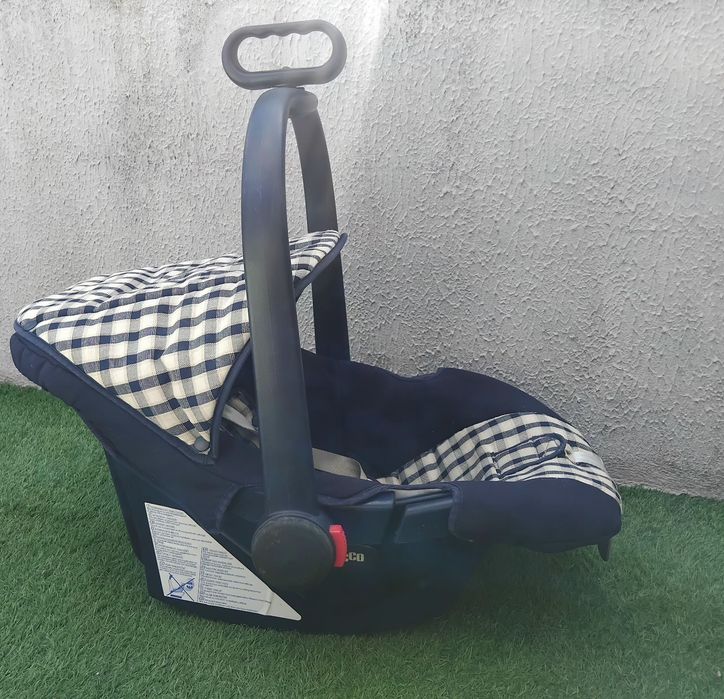 Cadeirinha Chicco Artsana