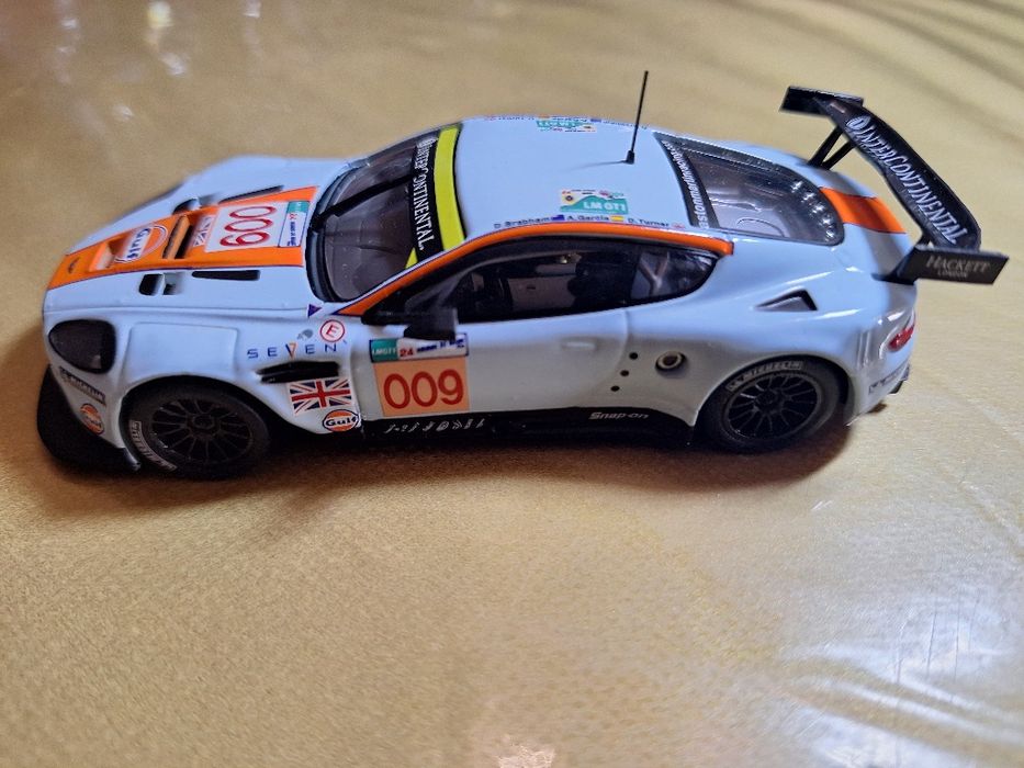 Aston Martin 1:43