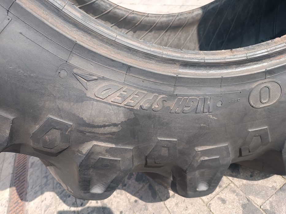 520/70R30 Pirelli TM700 High Speed