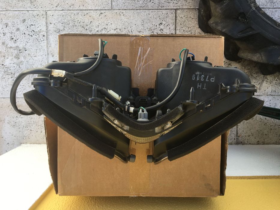 Farol frente Honda Cbr125