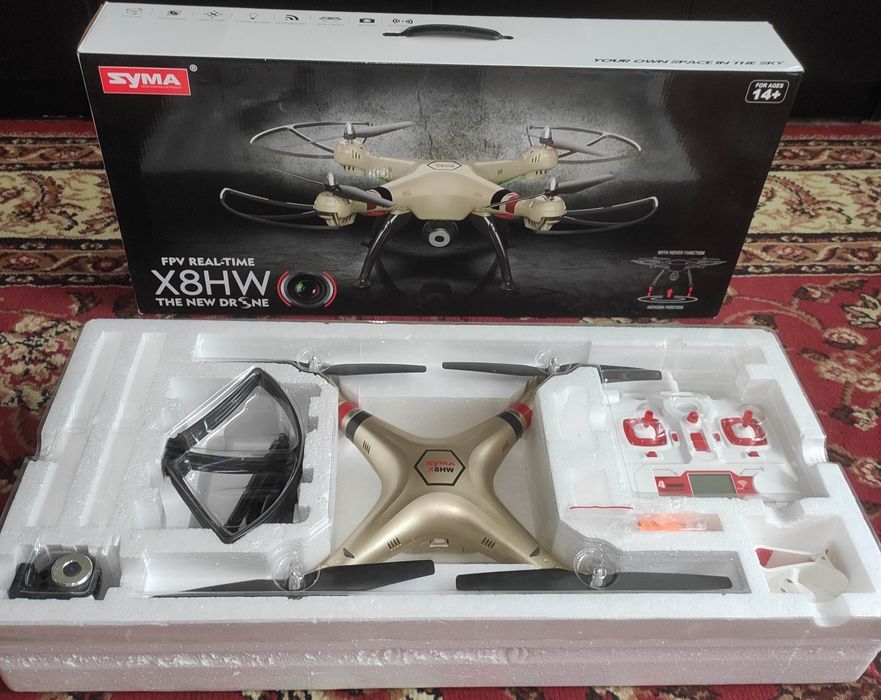 Dron Syma X8HW z kamerą