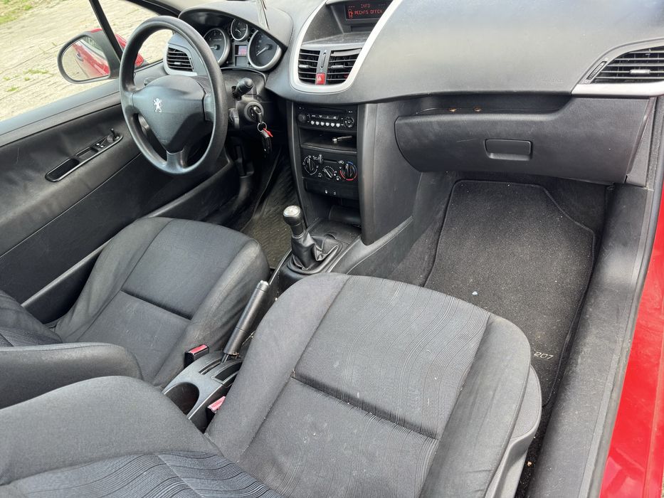 Peugeot 207 1.4 rok 2007