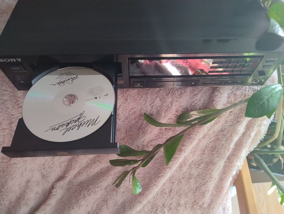 Odtwarzacz CD Sony cdp 590 z pilotem