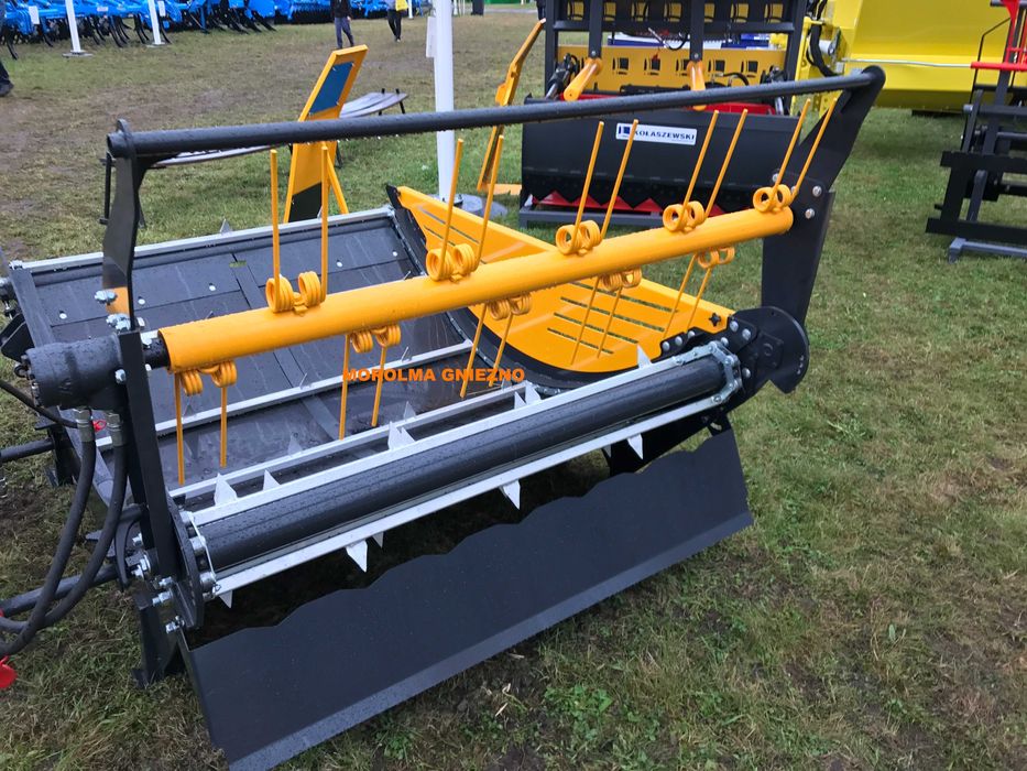 Rozwijarka scielarka balotów bel siana słomy KOŁASZEWSKI rozwijak
