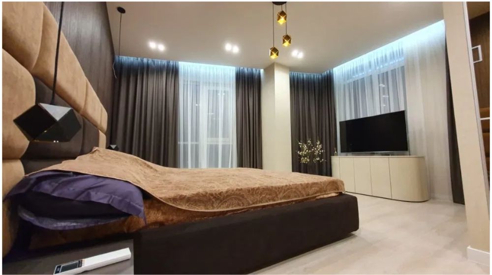 Джакуззи, центр, Мост Сити Люкс класс