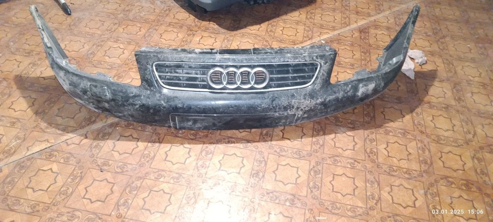 Бампер передній Ауді А3 2000р.