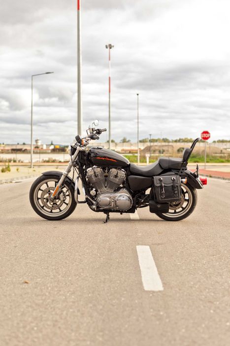 Harley-Davidson XL 883L Superlow com vários extras