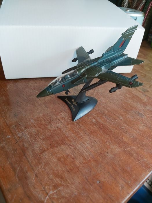 4 avioes diecast de metal