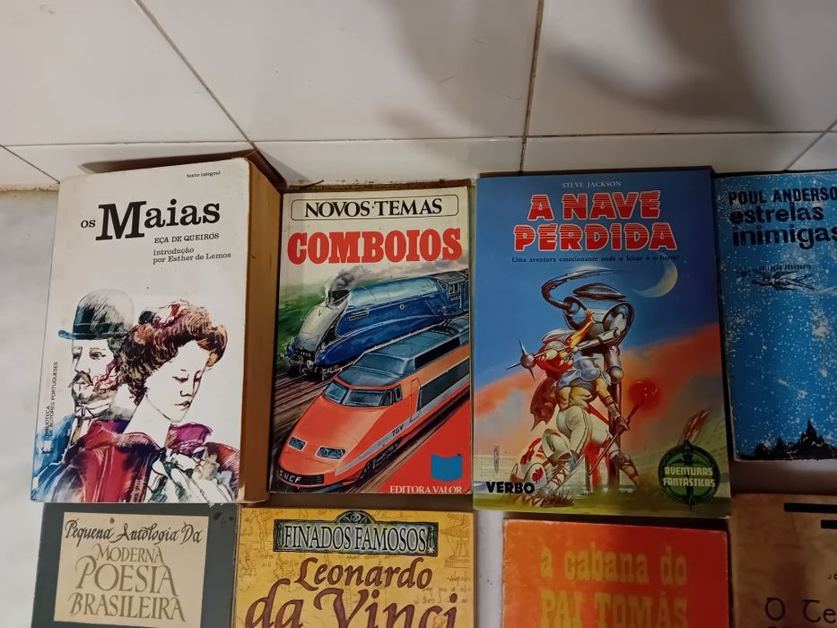 Conjunto de 12 Livros Antigos Diversos