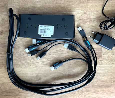 KVM HDMI Switch 4K com cabos
