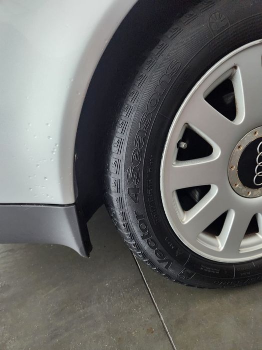 Audi A6 1.9. 1999 4 portas
