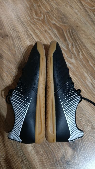 Decathlon футзалки