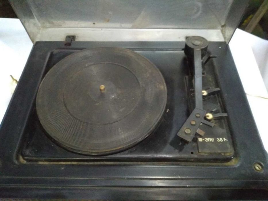 Радіола "Серенеда 406"  1984 року