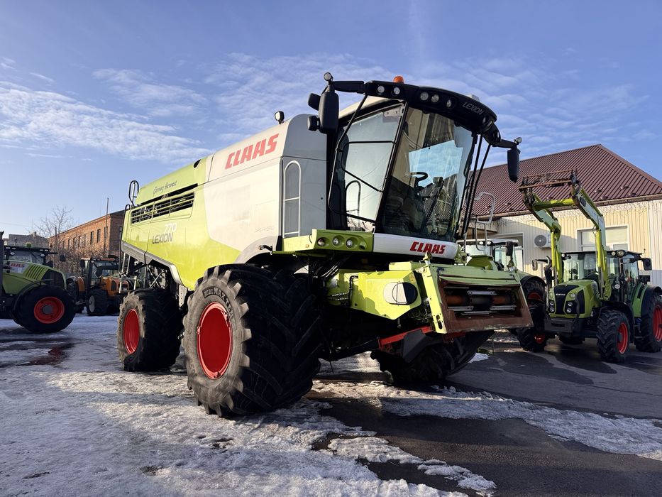 Продам зернозбиральний комбайн Claas Lexion 770