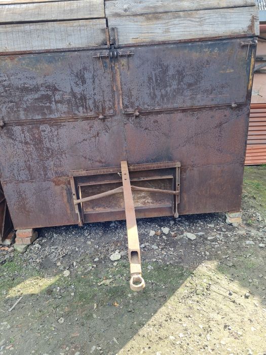 Duża wędzarnia mobilna