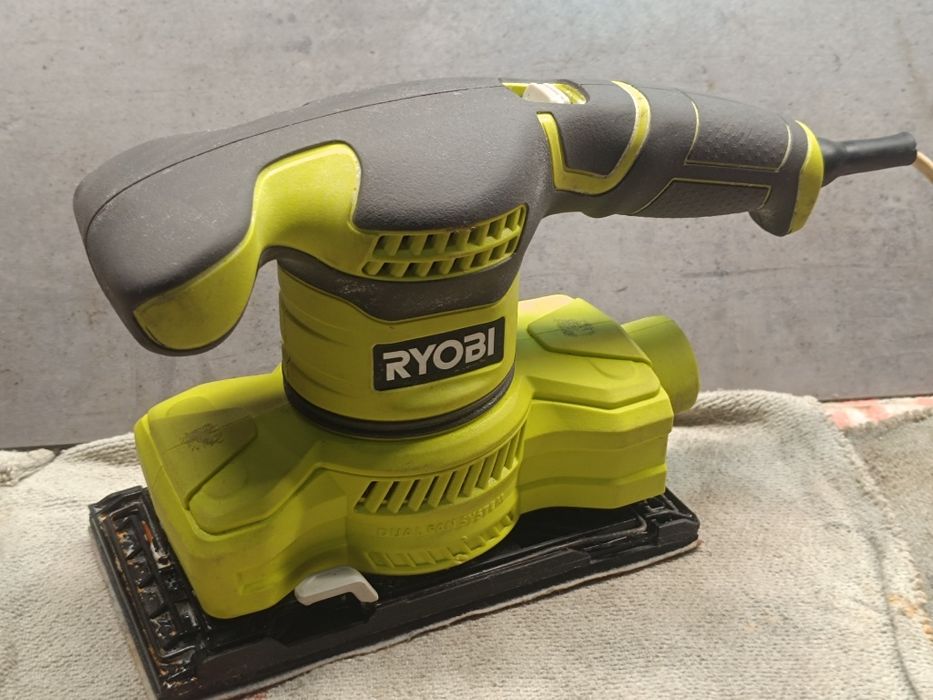 Szlifierka oscylacyjna Ryobi