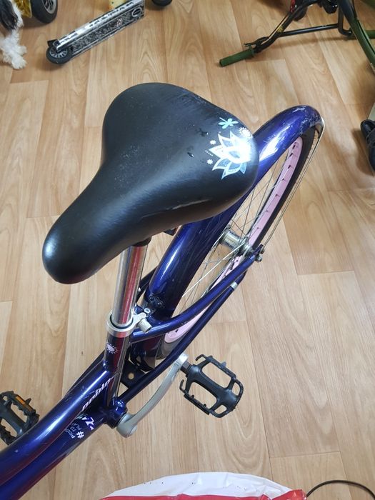 Продам велосипед для девочки. 24 колеса