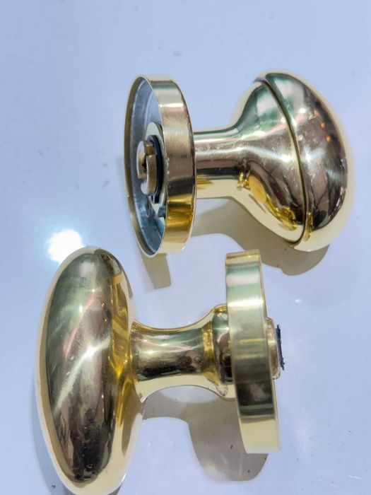 Puxadores Bola para Porta (diferentes formatos)