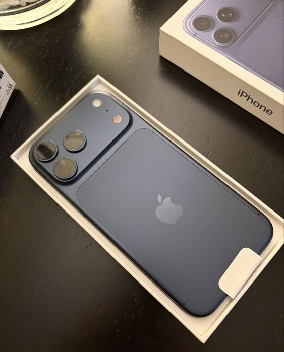 iPhone 17 Pro Max | Como Novo